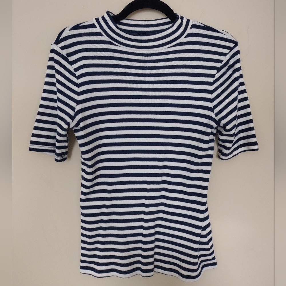 Drapey-rib mock neck top